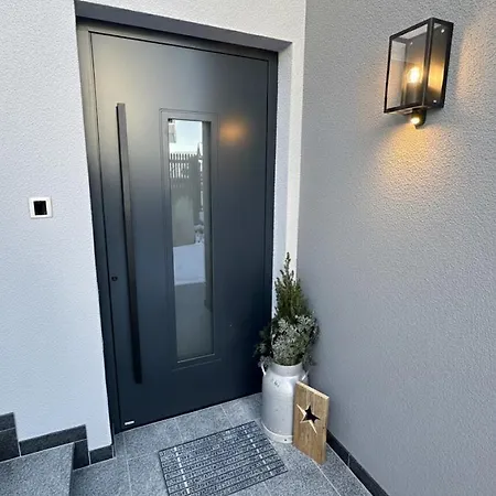 アパート The Hidden *